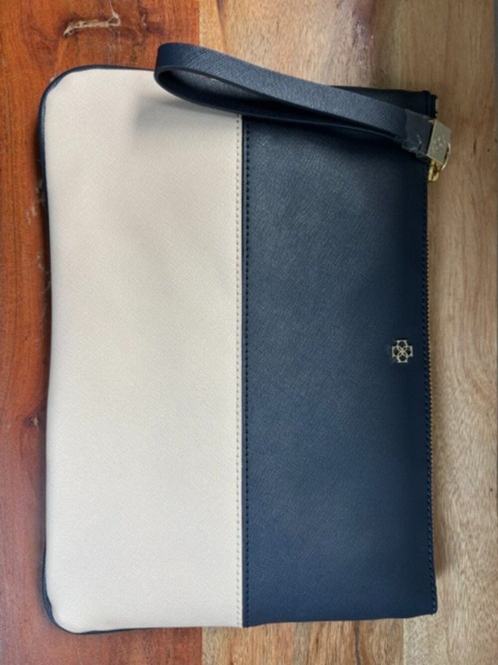 Ann Taylor color block wristlet/clutch - NWT - Picture 3 of 6